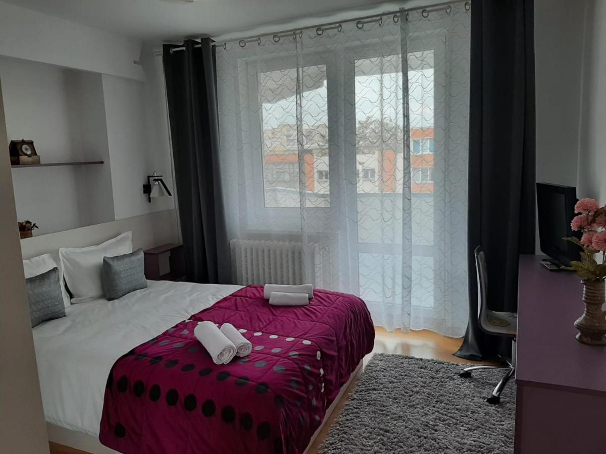 Chic Apartament デヴァ エクステリア 写真