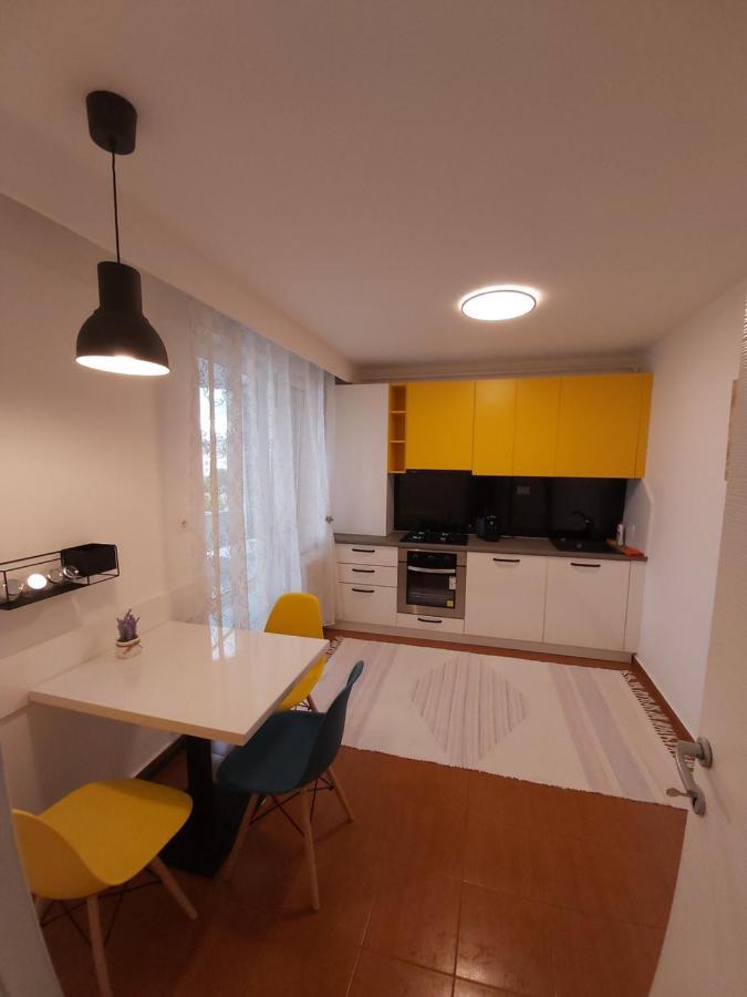Chic Apartament デヴァ エクステリア 写真